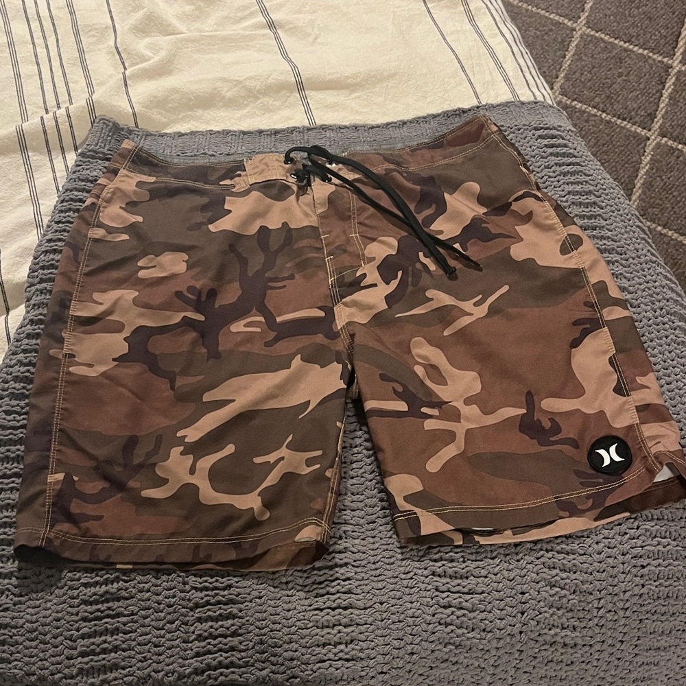Hurley Camo Board Shorts (31)